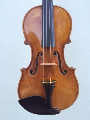 Guarneri del Gesù 1744.jpg